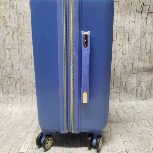 Disney Princess Suitcase - Picture 5 of 8